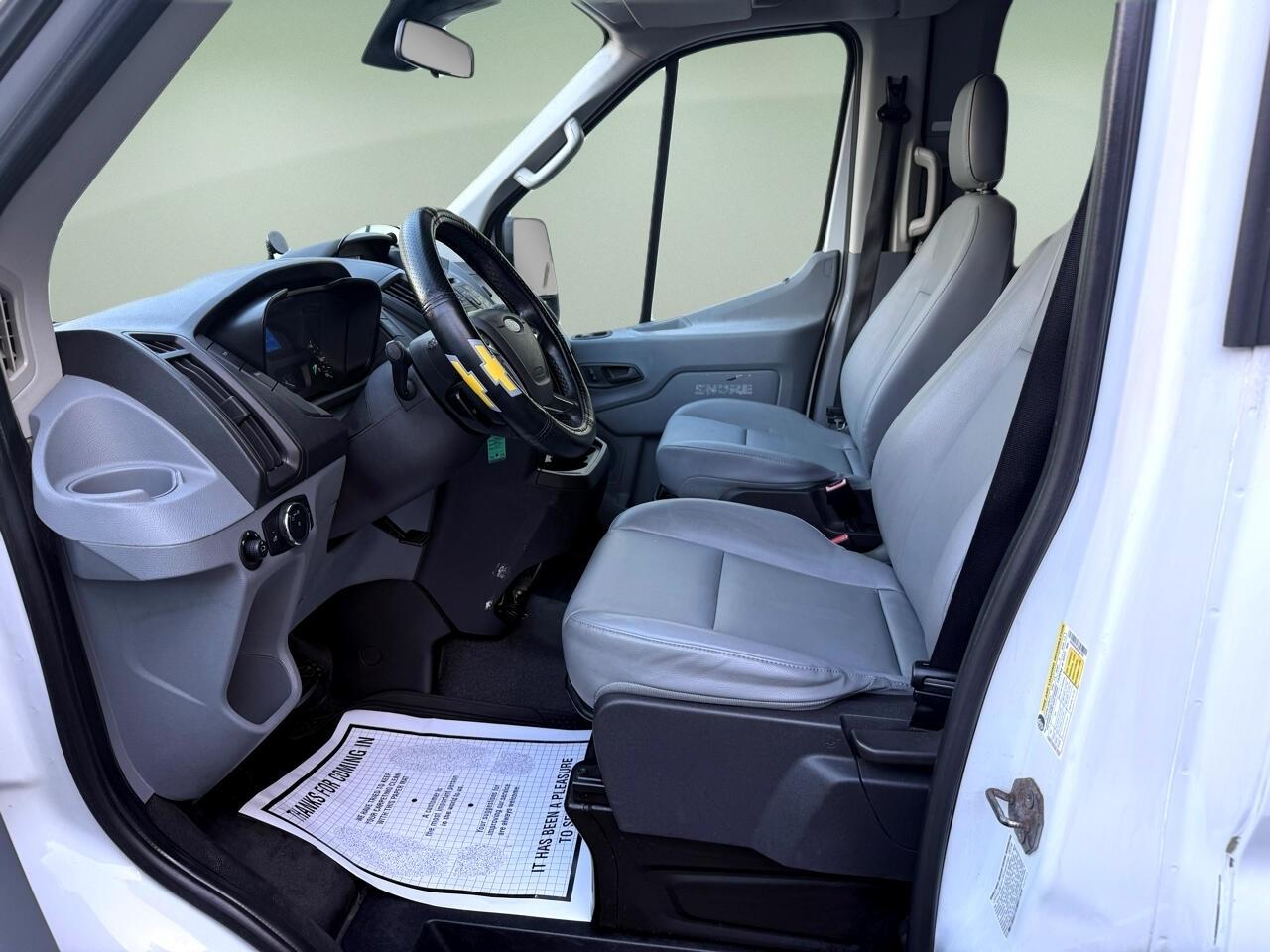 2016 Ford Transit XLT - Photo 10