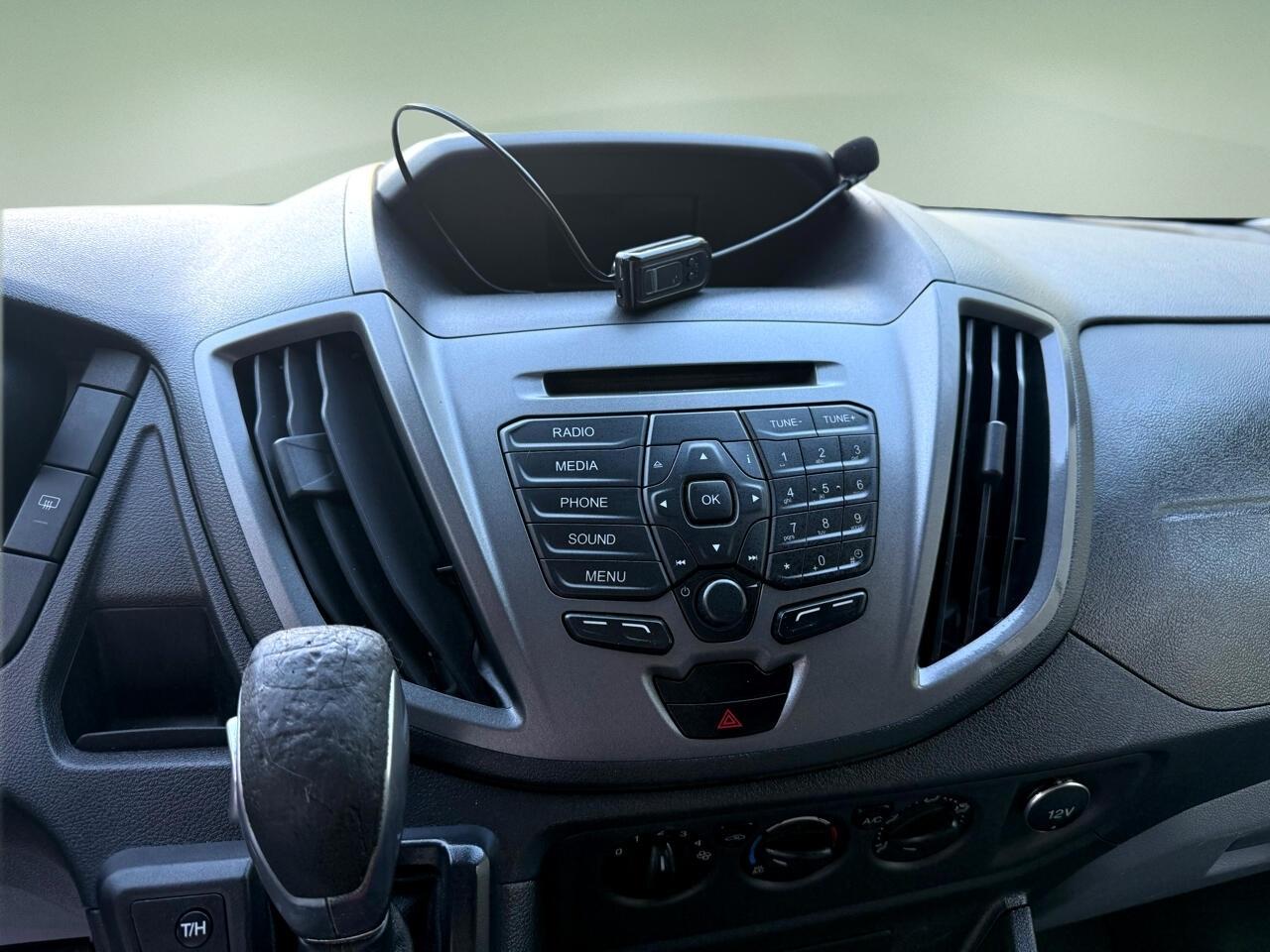 2016 Ford Transit XLT - Photo 13