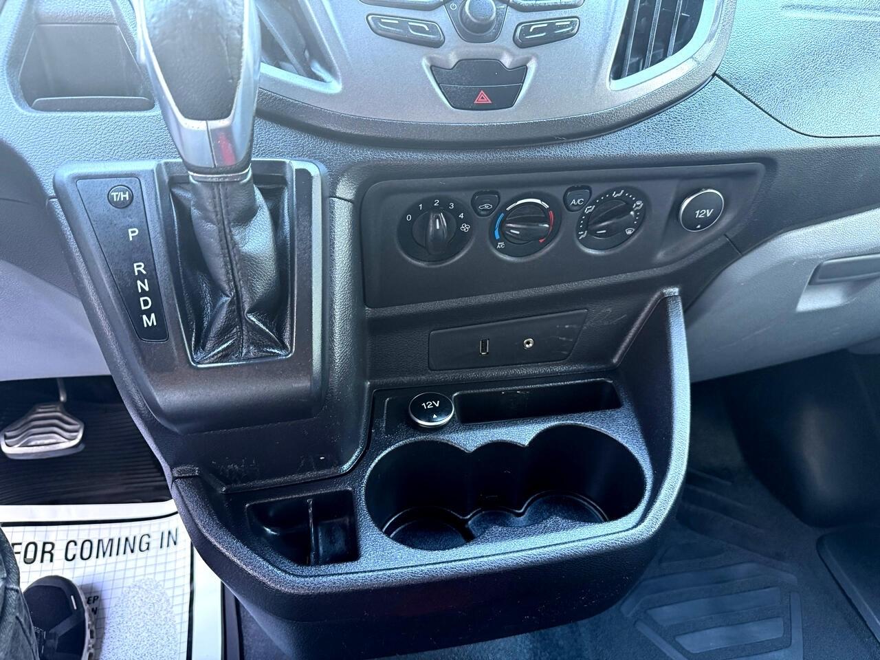 2016 Ford Transit XLT - Photo 14