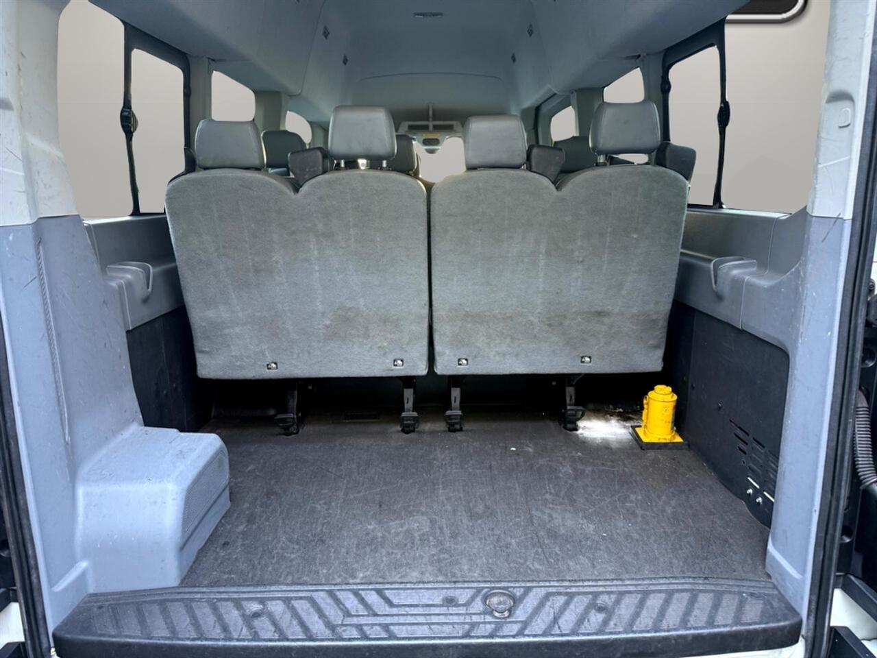 2016 Ford Transit XLT - Photo 24