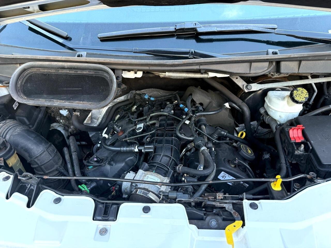 2016 Ford Transit XLT - Photo 26