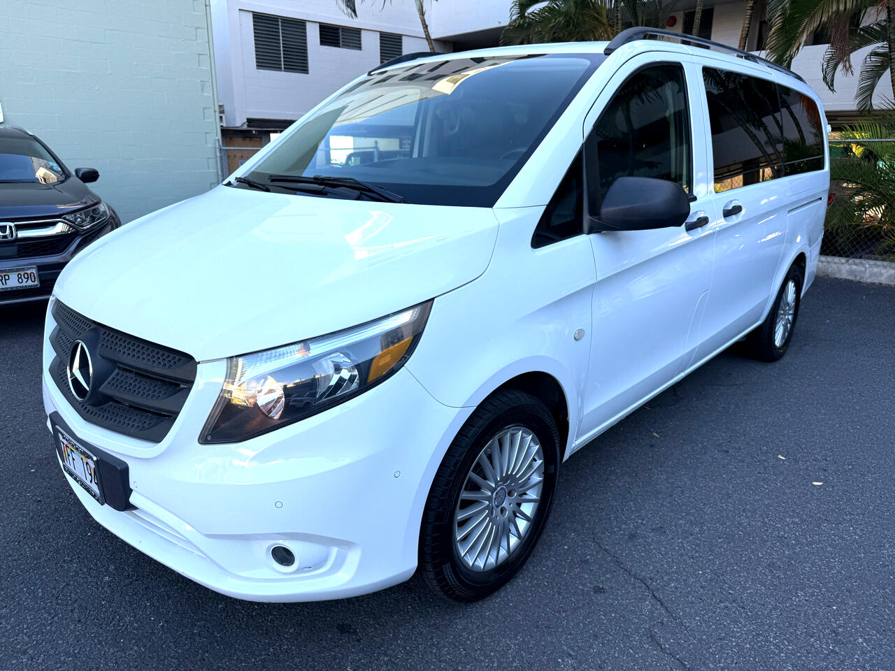 2017 Mercedes Benz Metris Passenger Van photo 3
