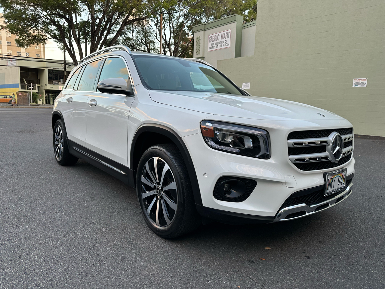 2022 Mercedes Benz GLB 250 photo 3