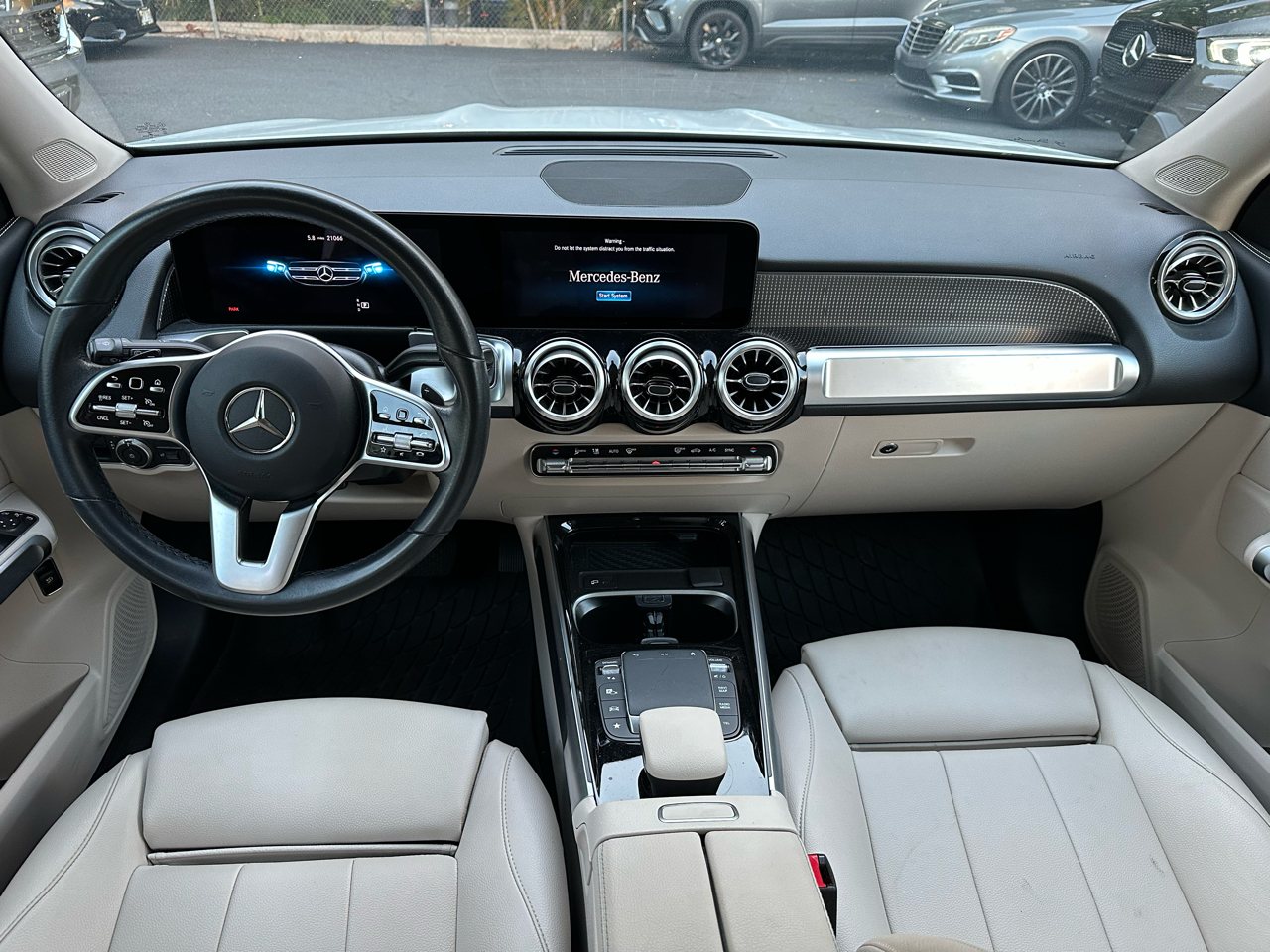 2022 Mercedes Benz GLB 250 photo 13