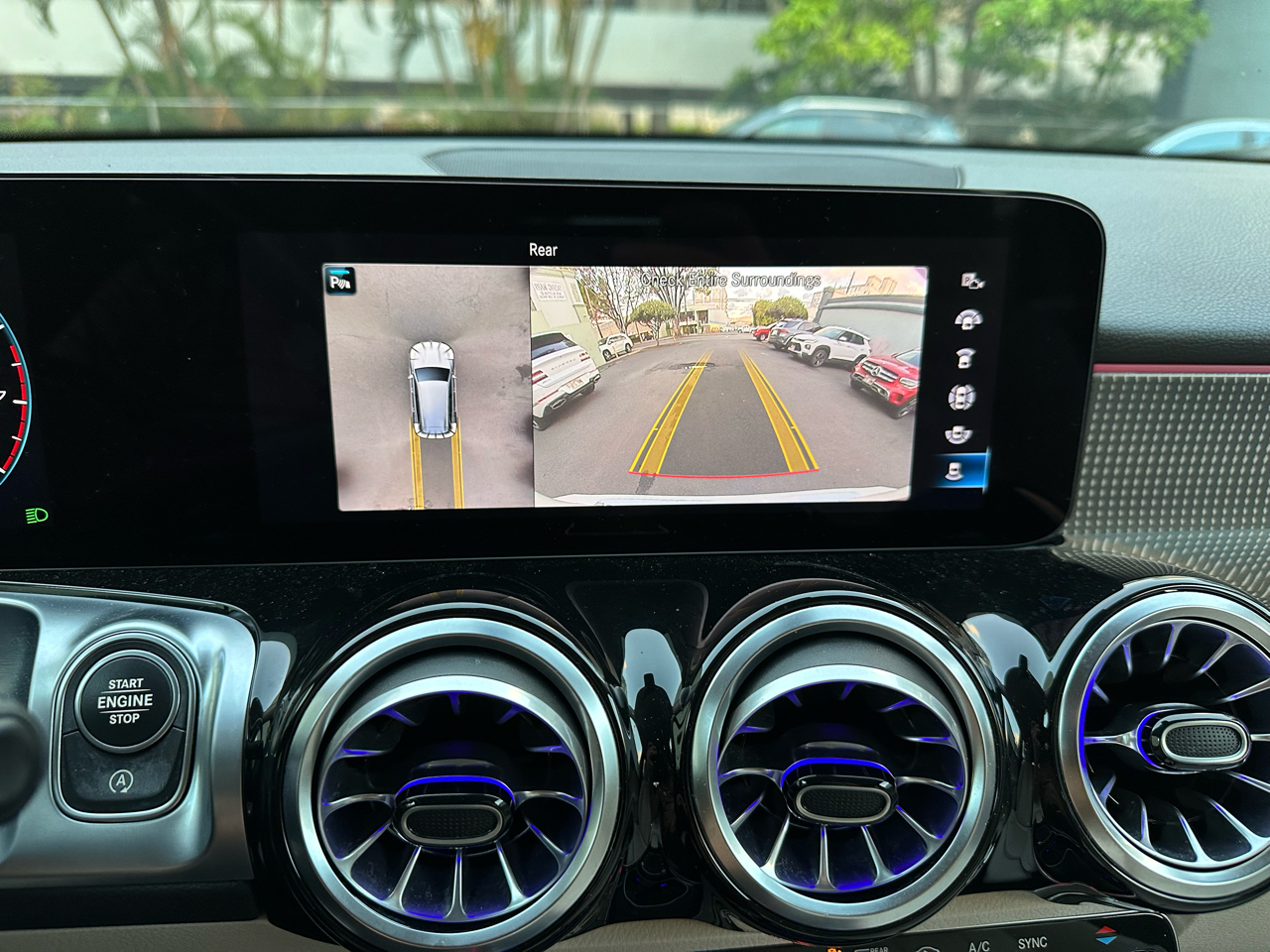 2022 Mercedes Benz GLB 250 photo 19