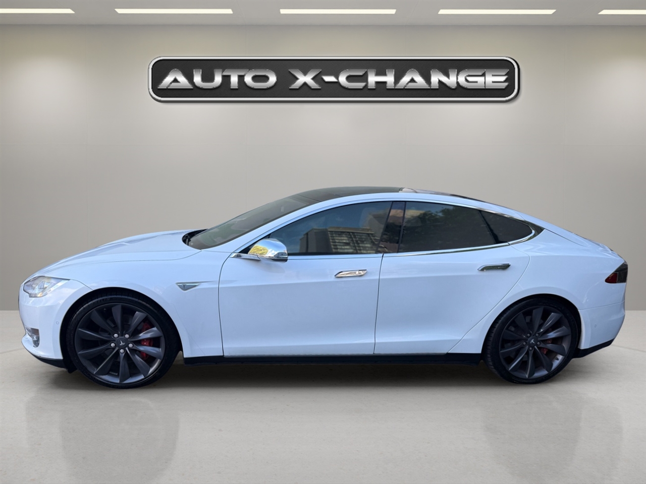 2015 Tesla Model S AWD P90D photo 2