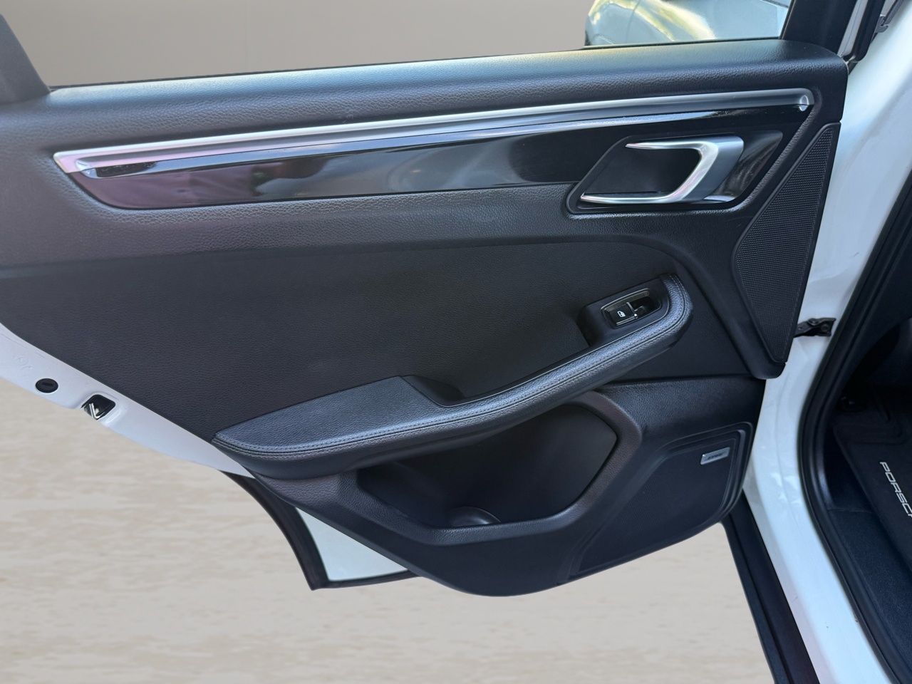 2019 Porsche Macan photo 16