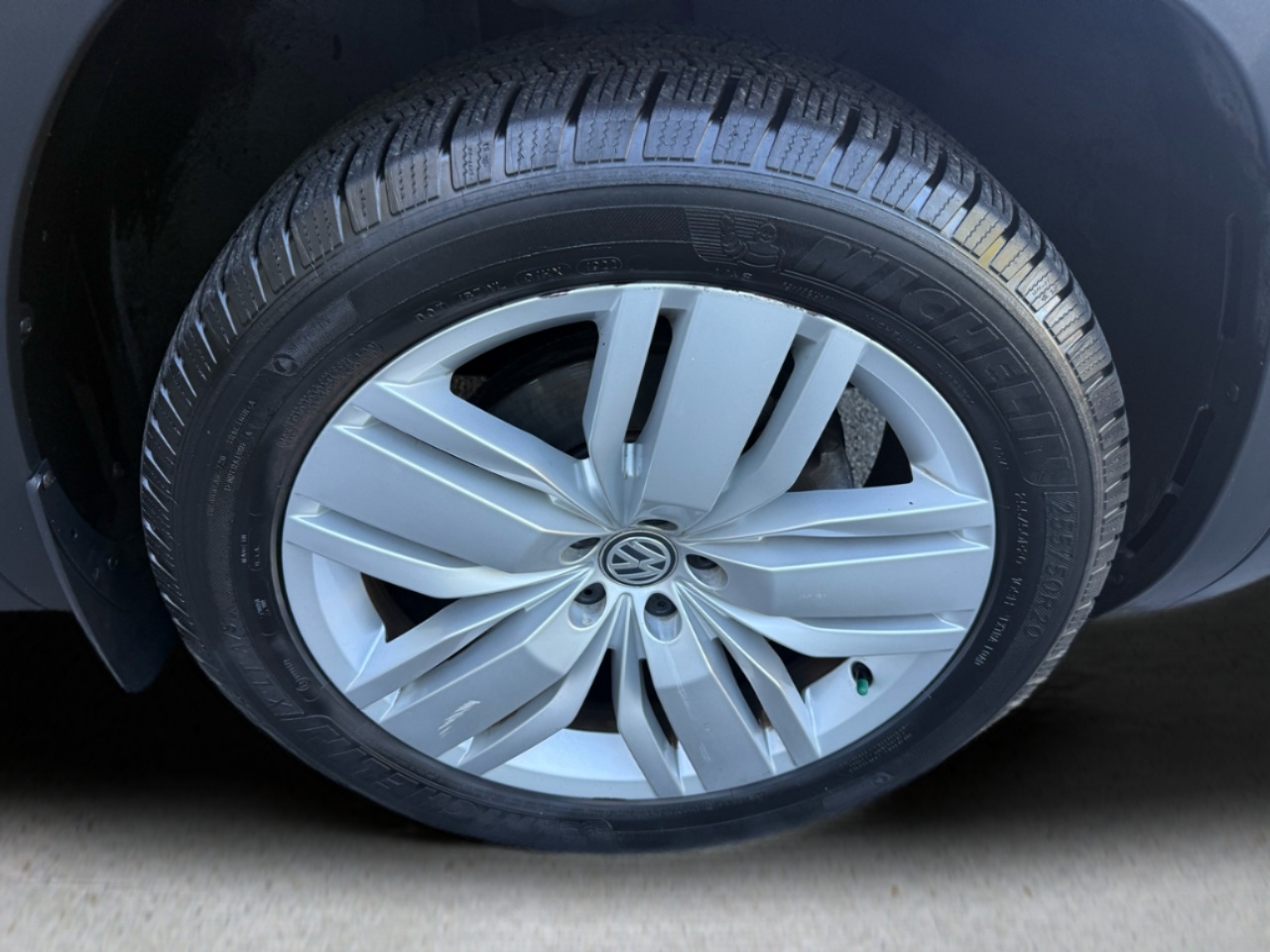 Volkswagen Atlas 3.6L V6 SE w/Technology 4MOTION 2019 Volkswagen Atlas 3.6L V6 SE w/Technology 4MOTION 2019