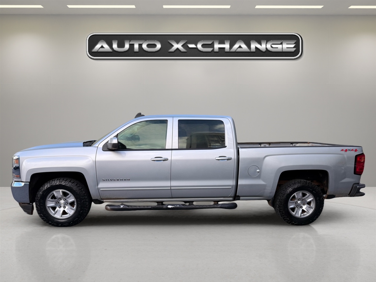 2017 Chevrolet Silverado 1500 photo 2