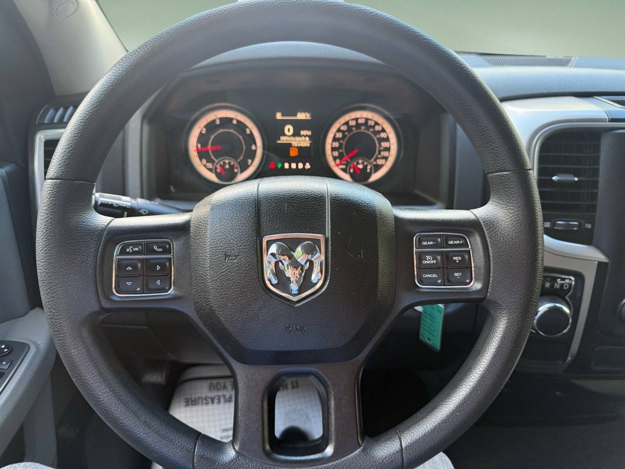 RAM 1500 2WD Crew Cab 149" SLT 2018 RAM 1500 2WD Crew Cab 149" SLT 2018