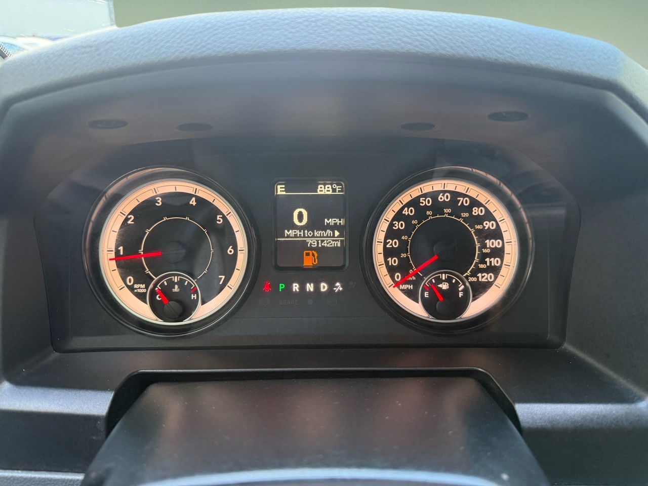 RAM 1500 2WD Crew Cab 149" SLT 2018 RAM 1500 2WD Crew Cab 149" SLT 2018