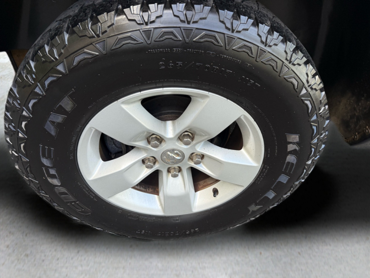 RAM 1500 2WD Crew Cab 149" SLT 2018 RAM 1500 2WD Crew Cab 149" SLT 2018