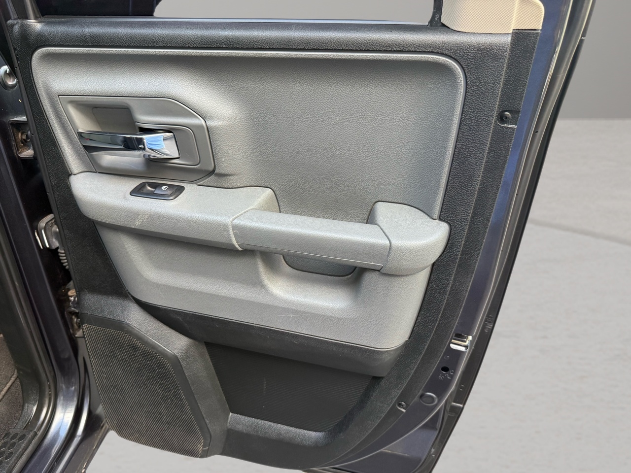 RAM 1500 2WD Crew Cab 149" SLT 2018 RAM 1500 2WD Crew Cab 149" SLT 2018