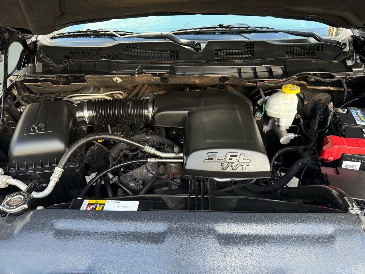 RAM 1500 2WD Crew Cab 149" SLT 2018 RAM 1500 2WD Crew Cab 149" SLT 2018