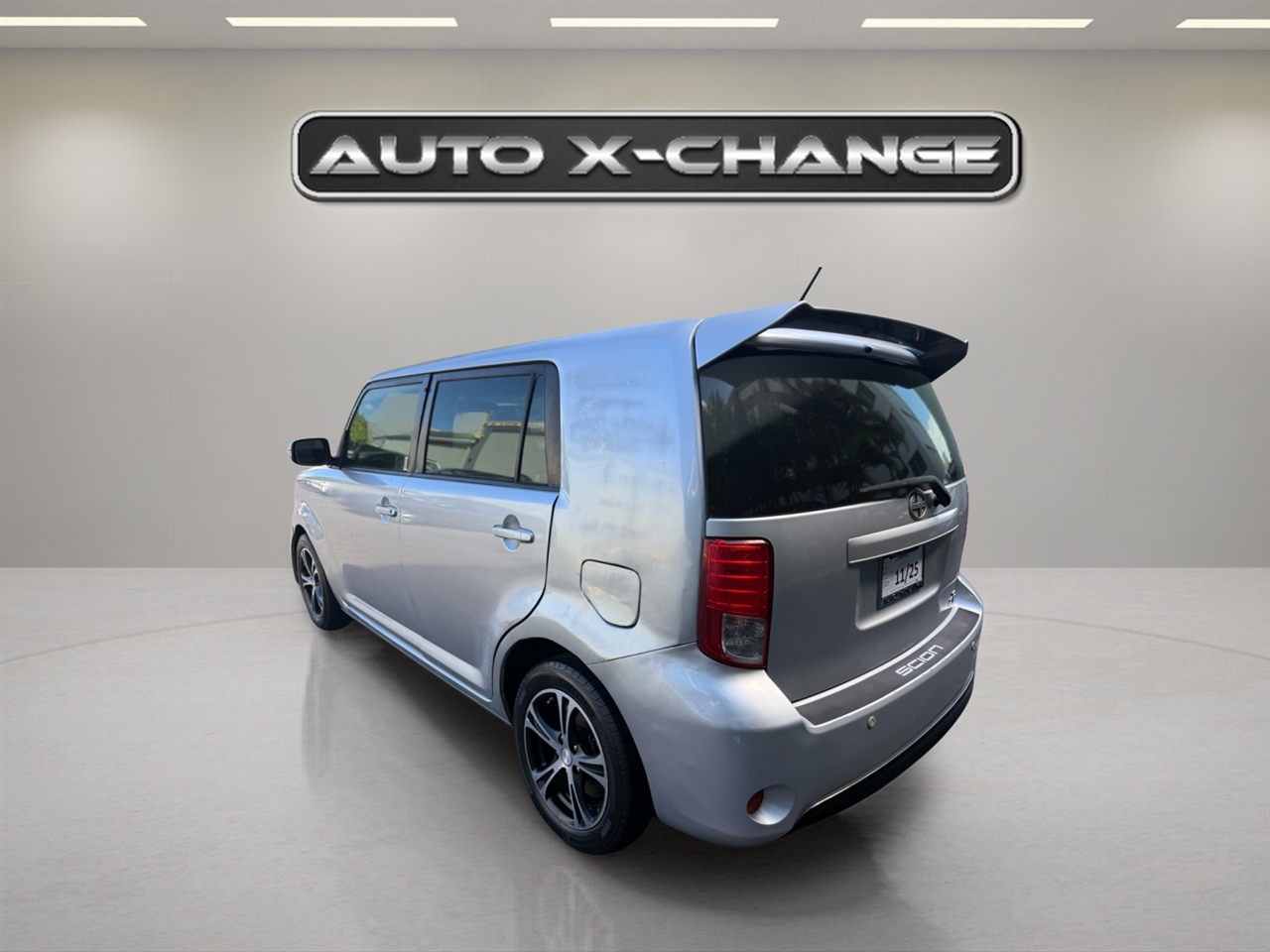 2013 Scion xB photo 3
