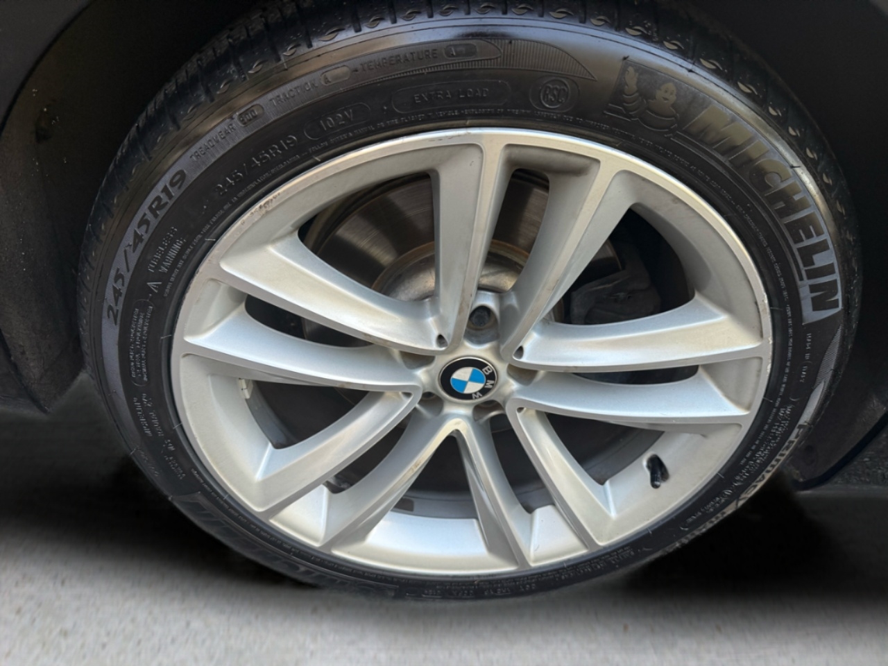 BMW 7 Series 4dr Sdn 750i xDrive AWD 2016 BMW 7 Series 4dr Sdn 750i xDrive AWD 2016