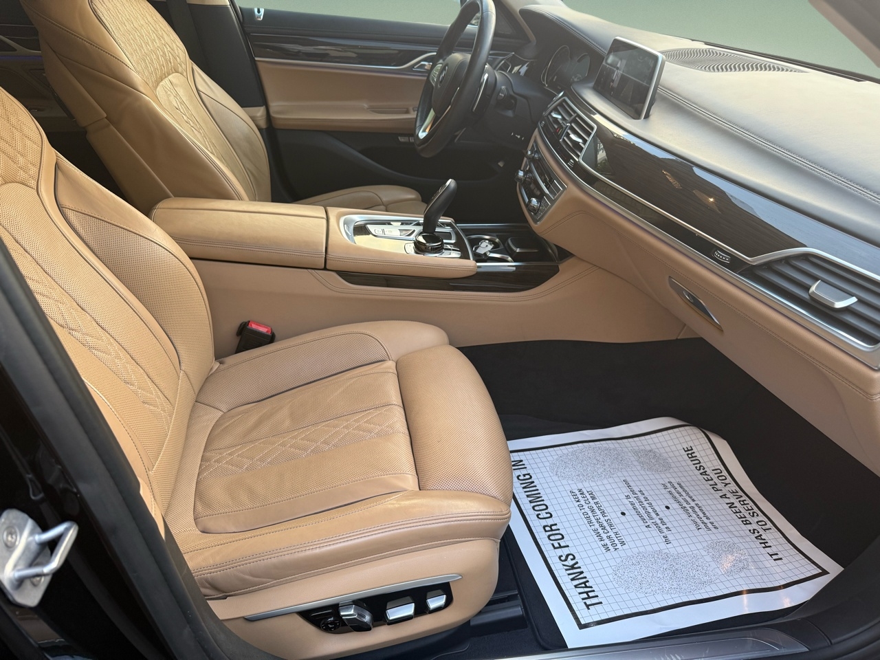 BMW 7 Series 4dr Sdn 750i xDrive AWD 2016 BMW 7 Series 4dr Sdn 750i xDrive AWD 2016