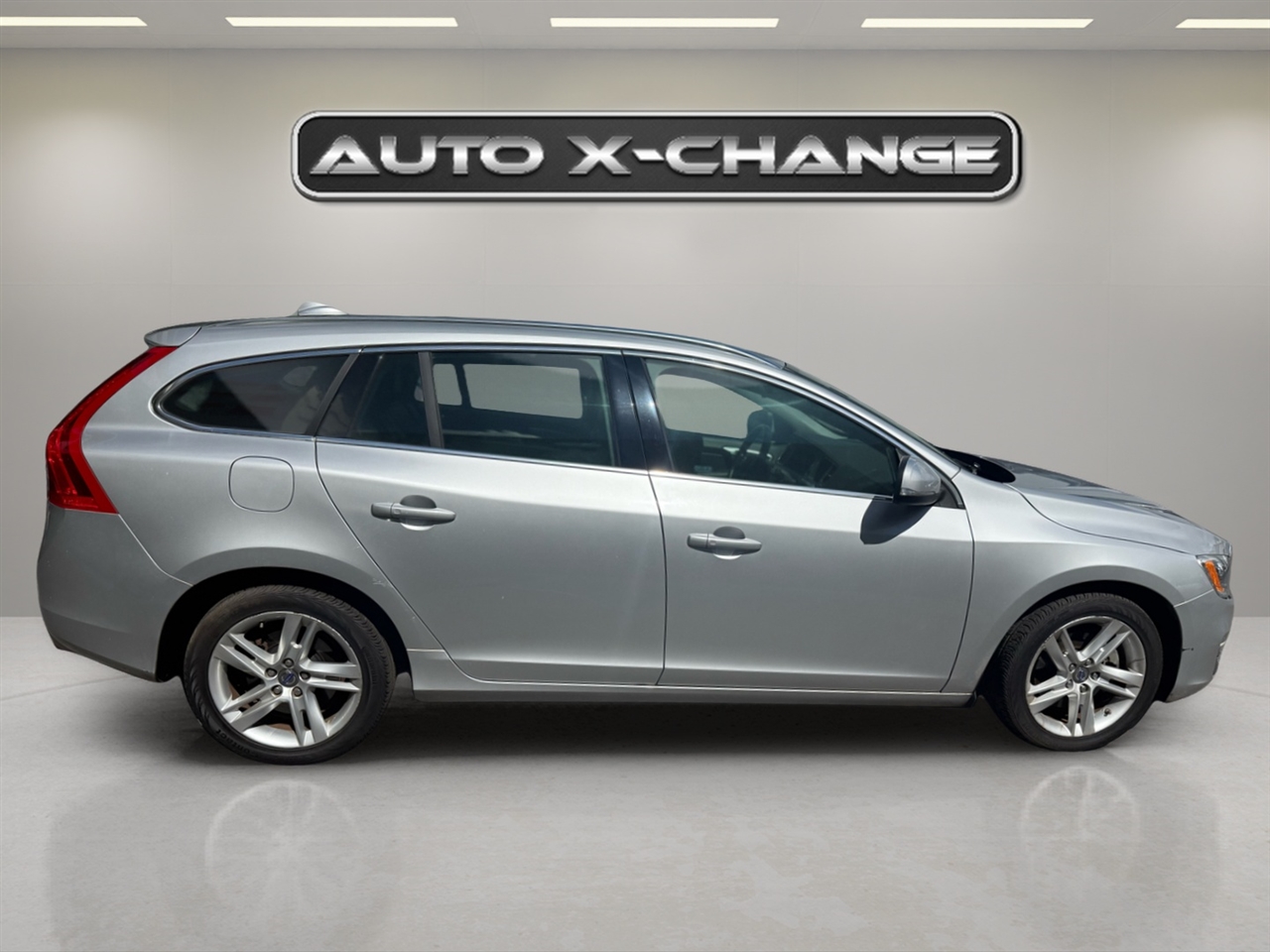 Volvo V60 4dr Wgn T5 Drive-E Premier FWD 2015 Volvo V60 4dr Wgn T5 Drive-E Premier FWD 2015