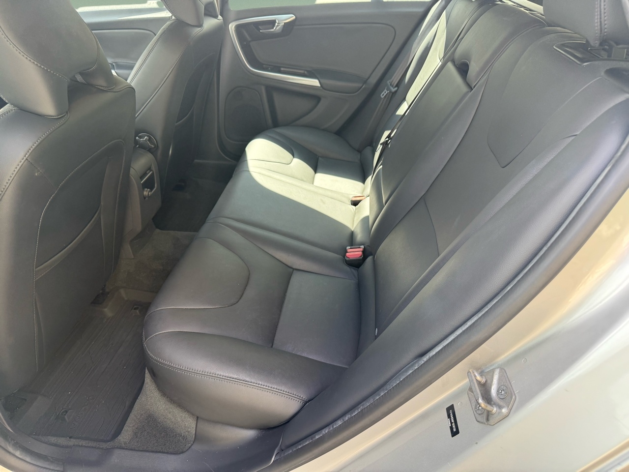Volvo V60 4dr Wgn T5 Drive-E Premier FWD 2015 Volvo V60 4dr Wgn T5 Drive-E Premier FWD 2015
