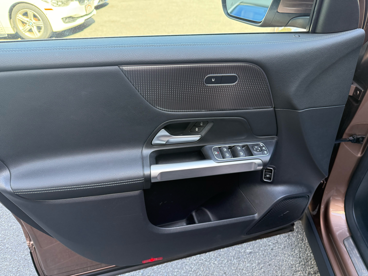 Mercedes-Benz EQB EQB 300 4MATIC SUV 2022 Mercedes-Benz EQB EQB 300 4MATIC SUV 2022