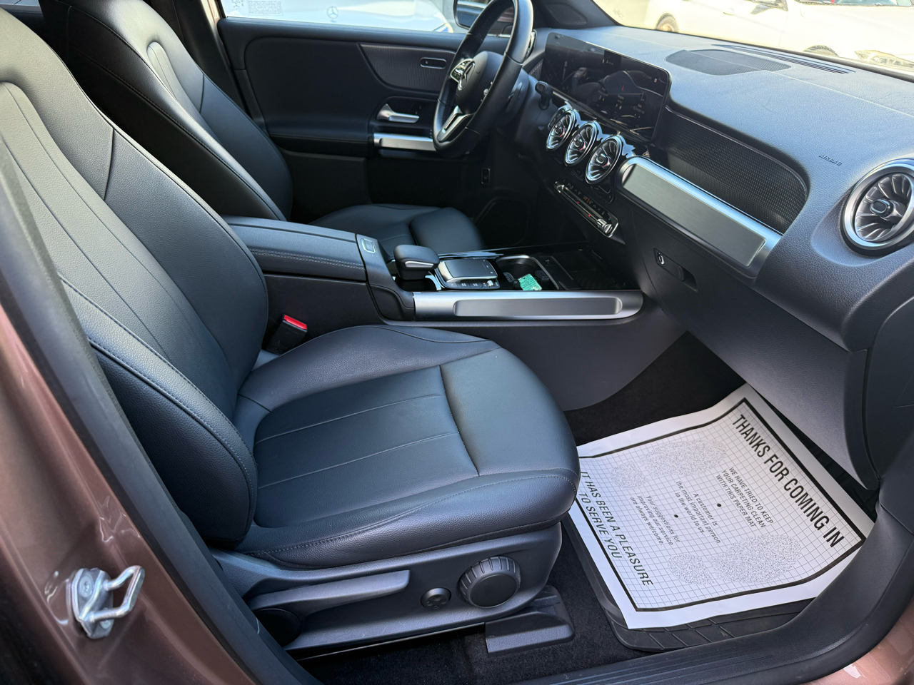 Mercedes-Benz EQB EQB 300 4MATIC SUV 2022 Mercedes-Benz EQB EQB 300 4MATIC SUV 2022