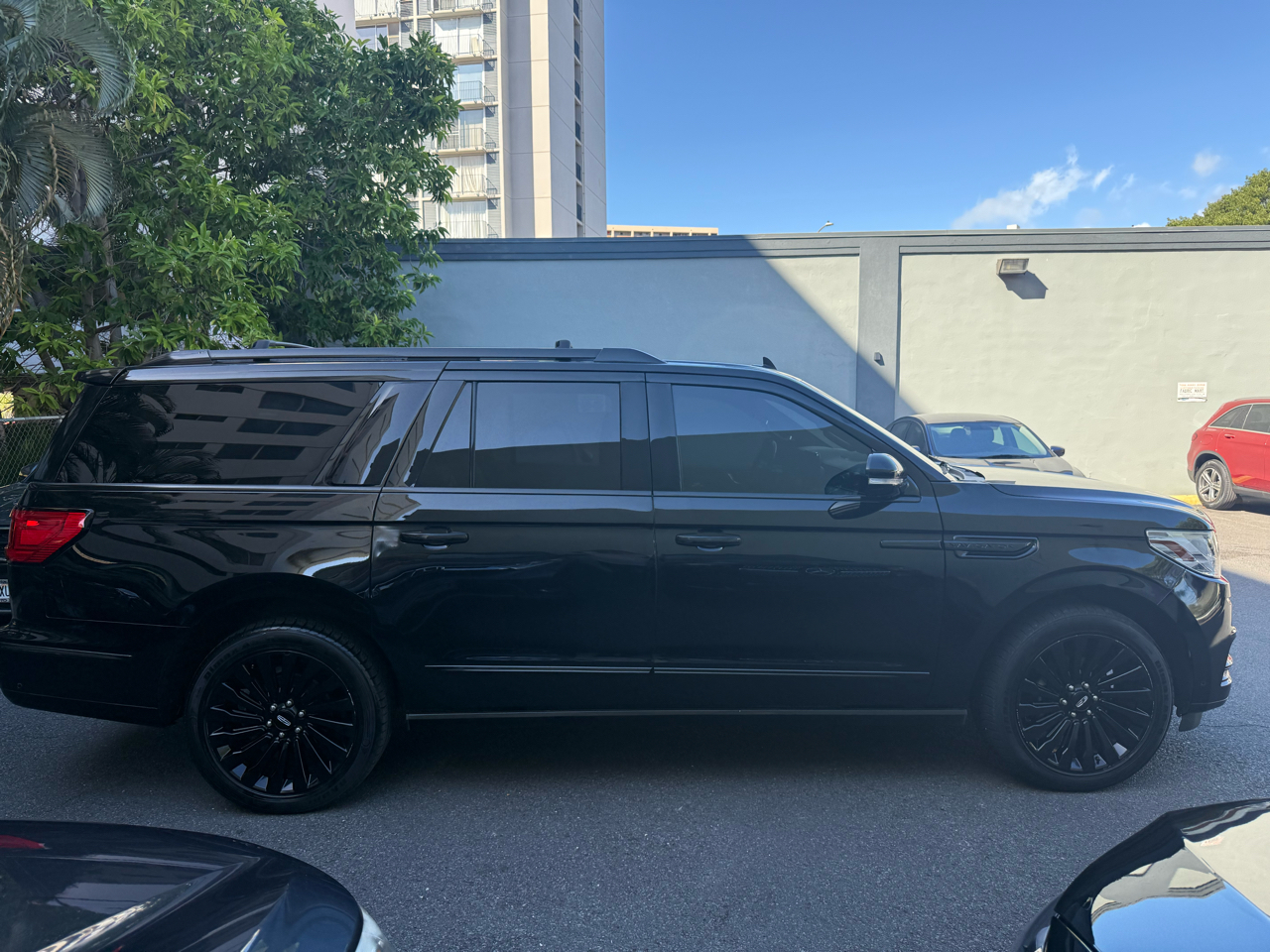 Lincoln Navigator L Black Label 4D SUV 4WD 2019 Lincoln Navigator L Black Label 4D SUV 4WD 2019