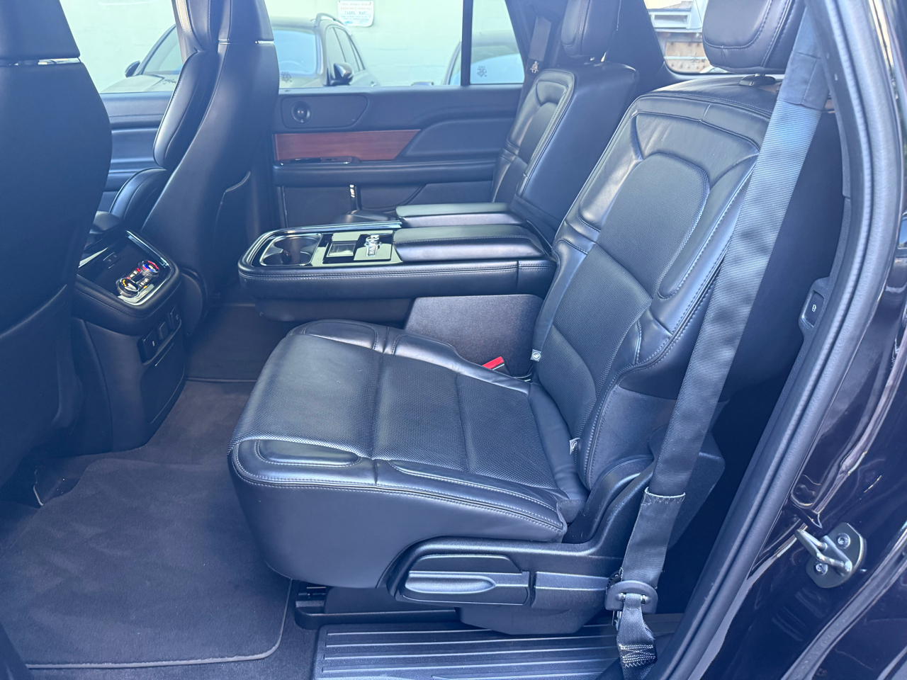 Lincoln Navigator L Black Label 4D SUV 4WD 2019 Lincoln Navigator L Black Label 4D SUV 4WD 2019