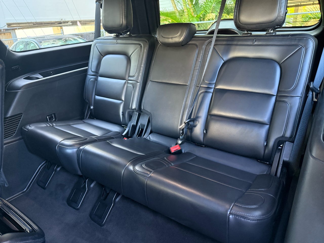 Lincoln Navigator L Black Label 4D SUV 4WD 2019 Lincoln Navigator L Black Label 4D SUV 4WD 2019