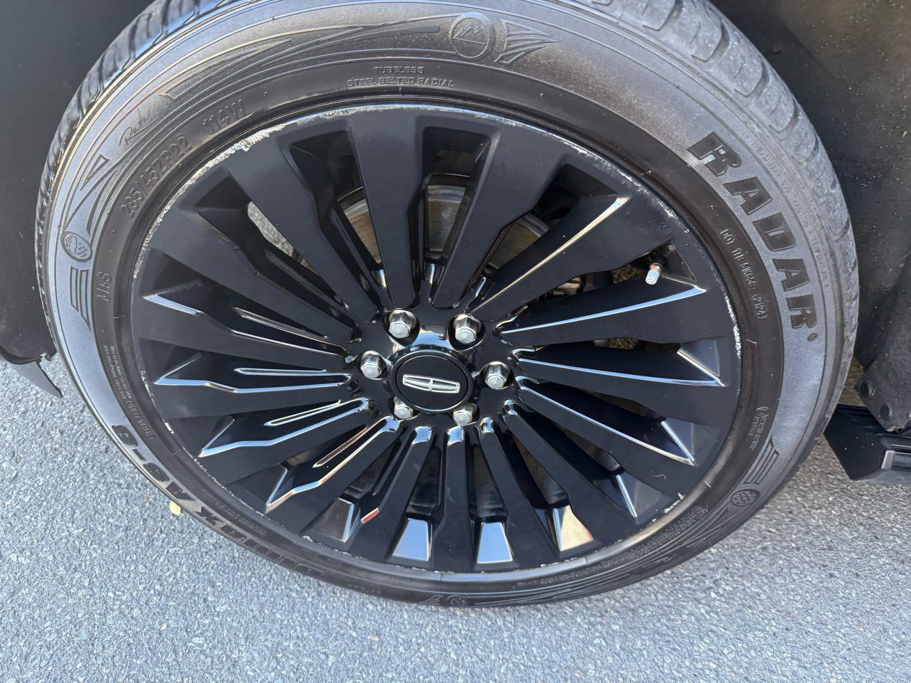 Lincoln Navigator L Black Label 4D SUV 4WD 2019 Lincoln Navigator L Black Label 4D SUV 4WD 2019