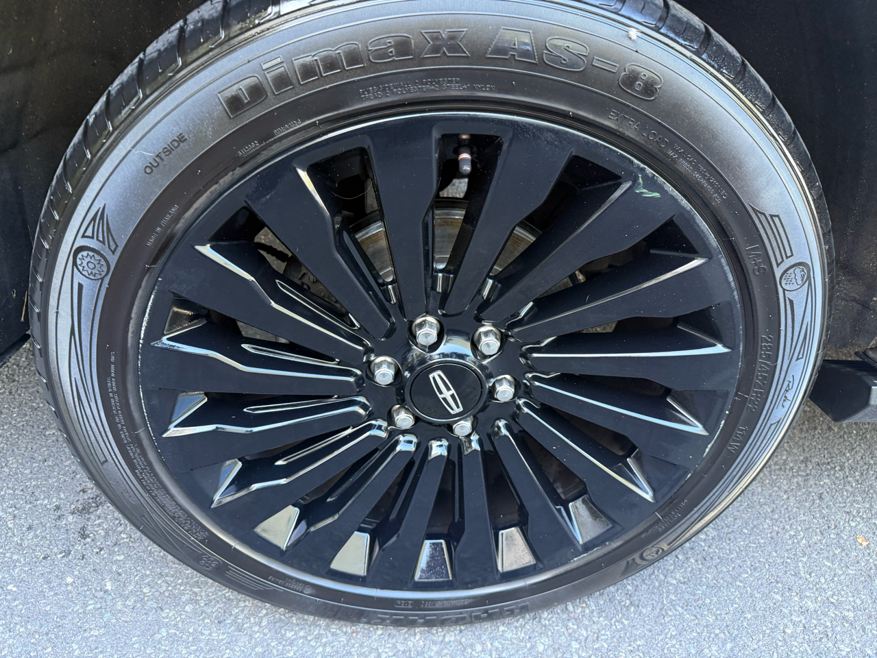 Lincoln Navigator L Black Label 4D SUV 4WD 2019 Lincoln Navigator L Black Label 4D SUV 4WD 2019