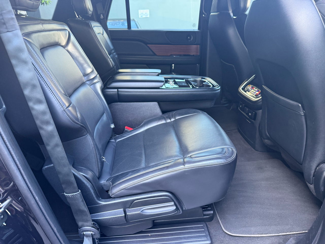 Lincoln Navigator L Black Label 4D SUV 4WD 2019 Lincoln Navigator L Black Label 4D SUV 4WD 2019