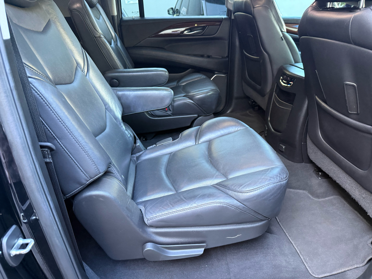 Cadillac Escalade ESV 4WD 4dr Luxury 2018 Cadillac Escalade ESV 4WD 4dr Luxury 2018