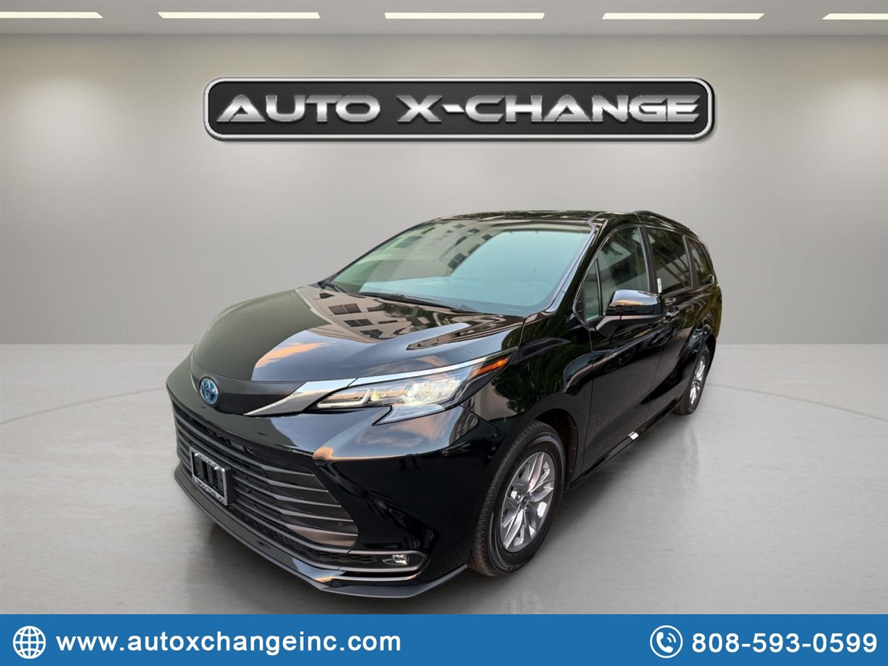 2025 Toyota Sienna XLE AWD 7-Passenger (Natl)