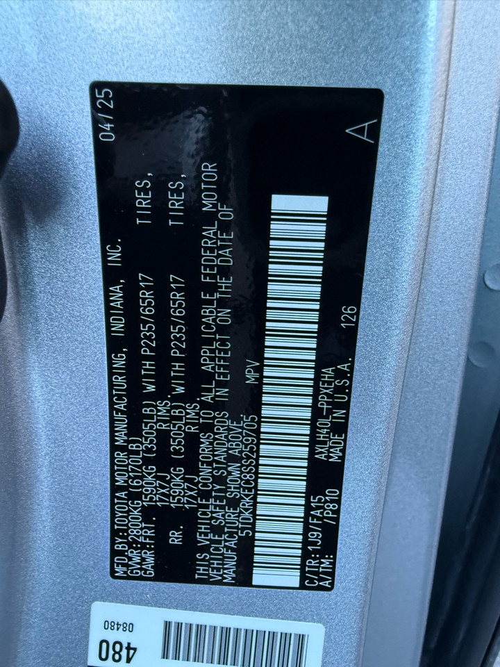 Toyota Sienna LE FWD 8-Passenger (Natl) 2025