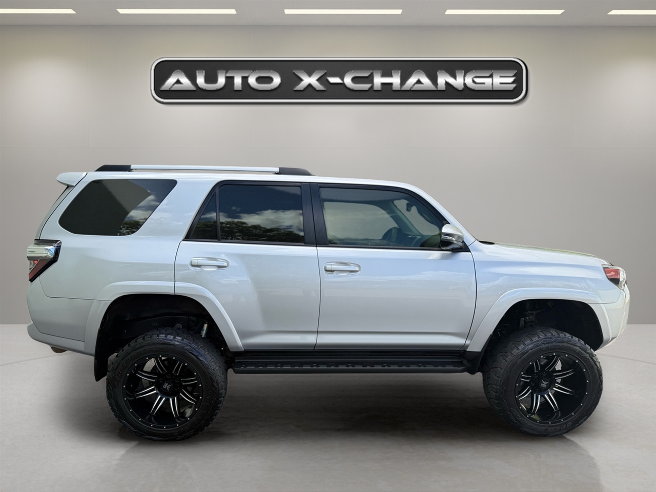Toyota 4Runner SR5 Premium 2WD (Natl) 2022