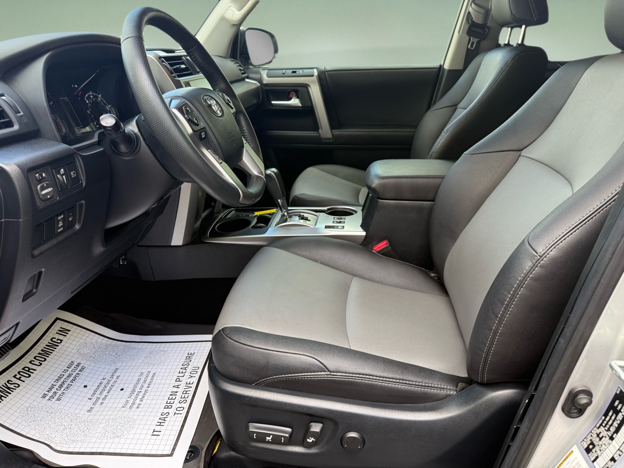 Toyota 4Runner SR5 Premium 2WD (Natl) 2022