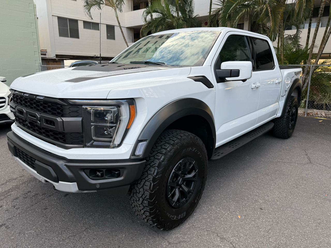 2023 Ford F-150 SVT Raptor SuperCrew 5.5-ft. Bed 4WD