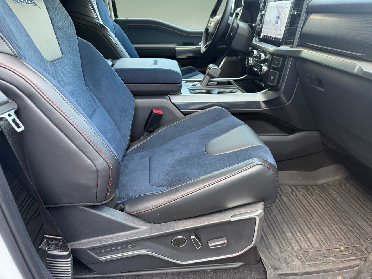 Ford F-150 SVT Raptor SuperCrew 5.5-ft. Bed 4WD 2023