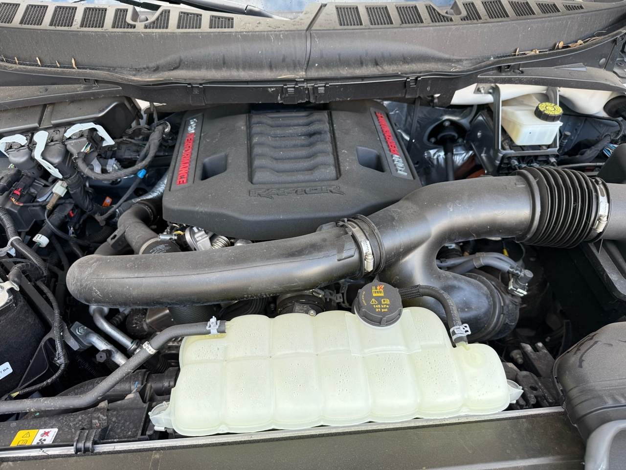 Ford F-150 SVT Raptor SuperCrew 5.5-ft. Bed 4WD 2023