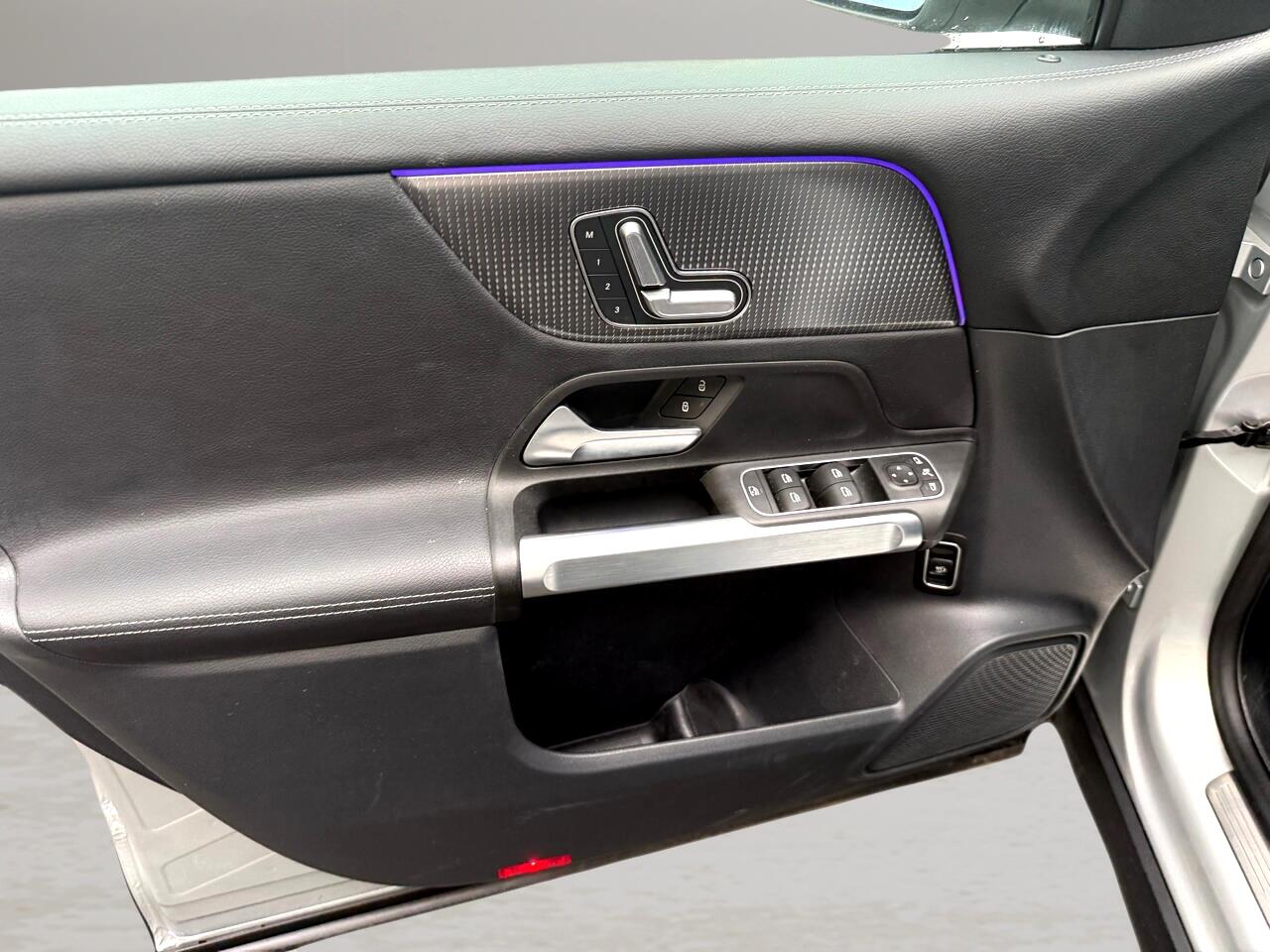 Mercedes-Benz GLB GLB 250 SUV 2022