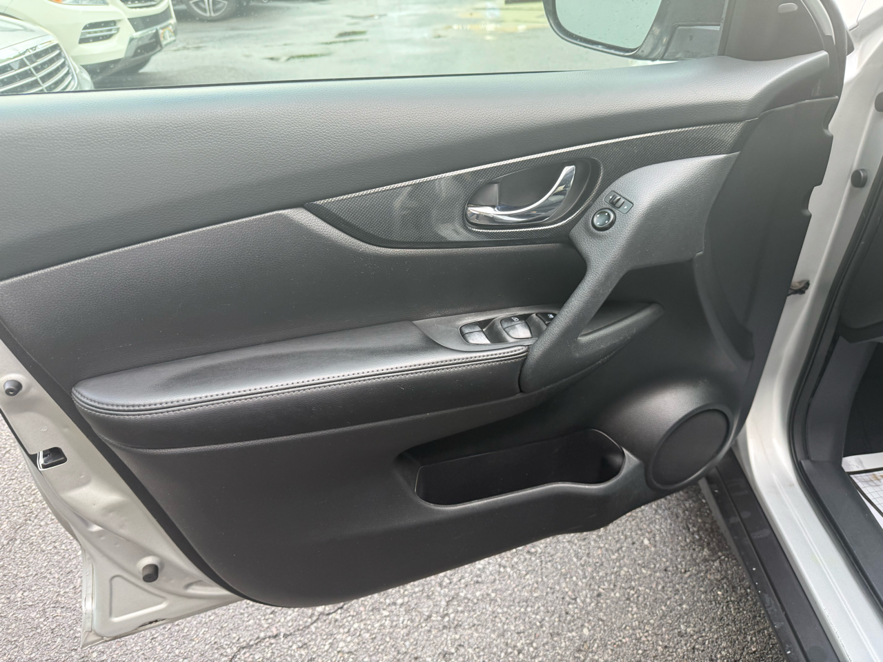 Nissan Rogue FWD 4dr SL 2016