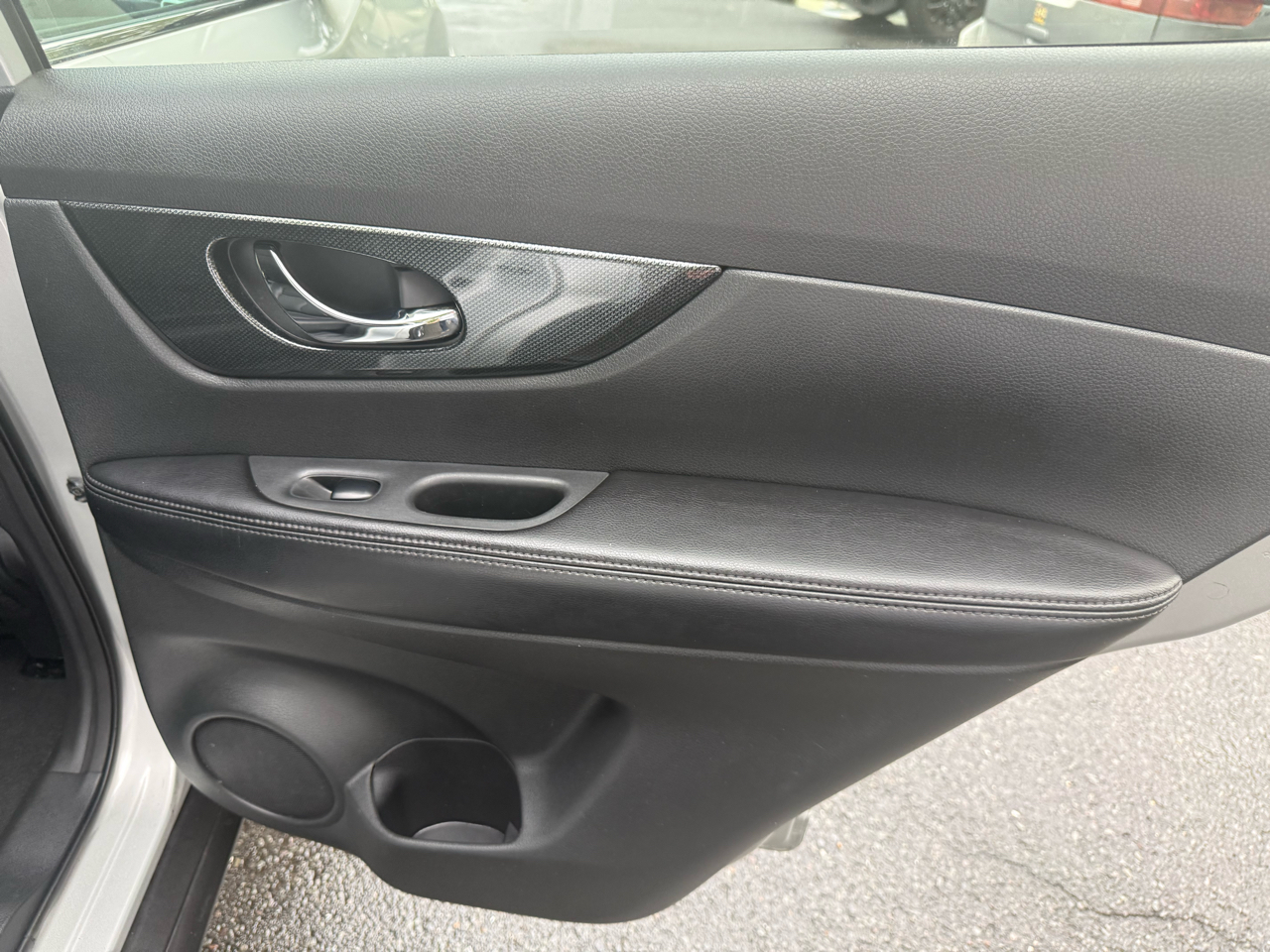 Nissan Rogue FWD 4dr SL 2016