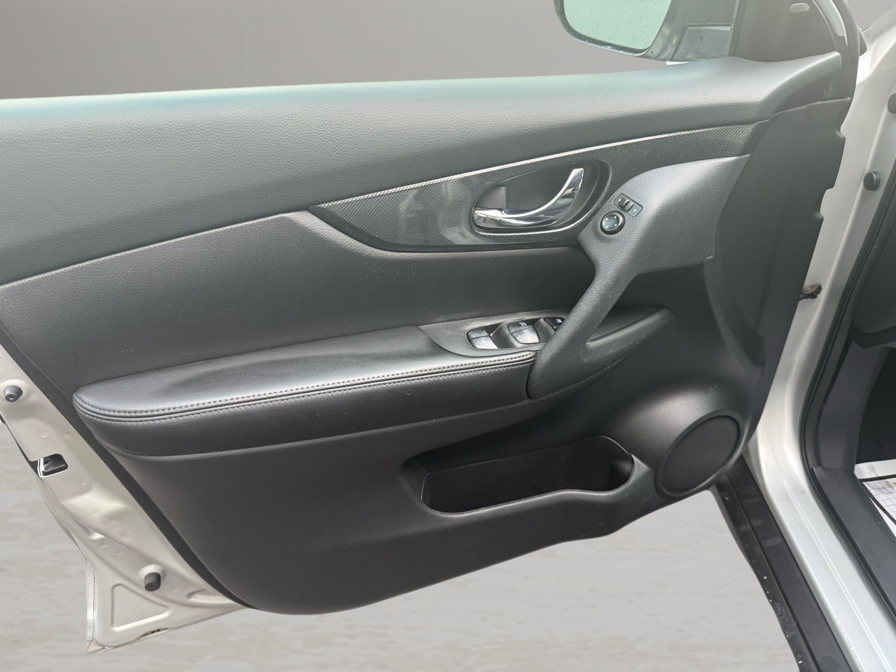 Nissan Rogue FWD 4dr SL 2016