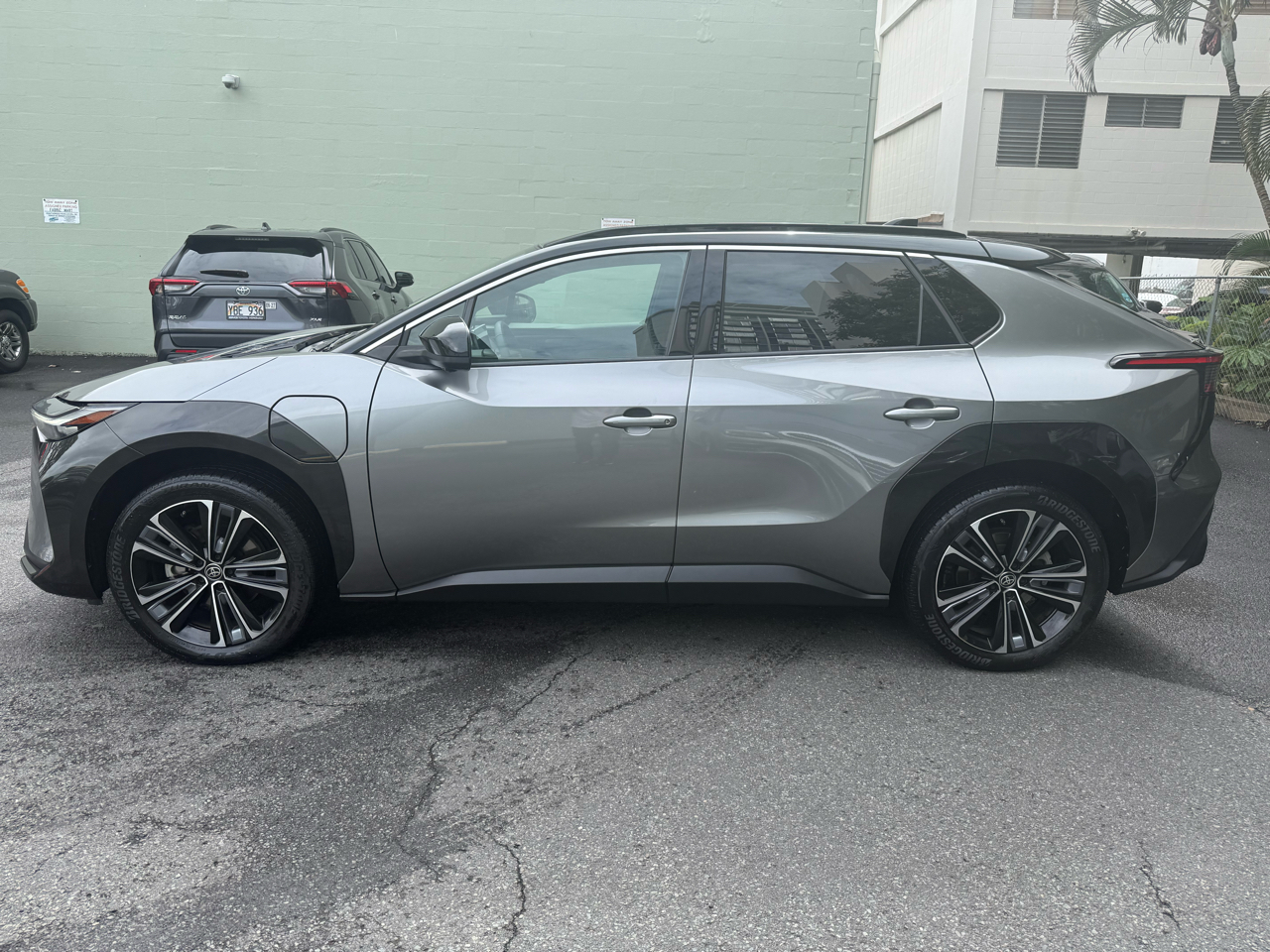 Toyota BZ4X Limited AWD (Natl) 2023