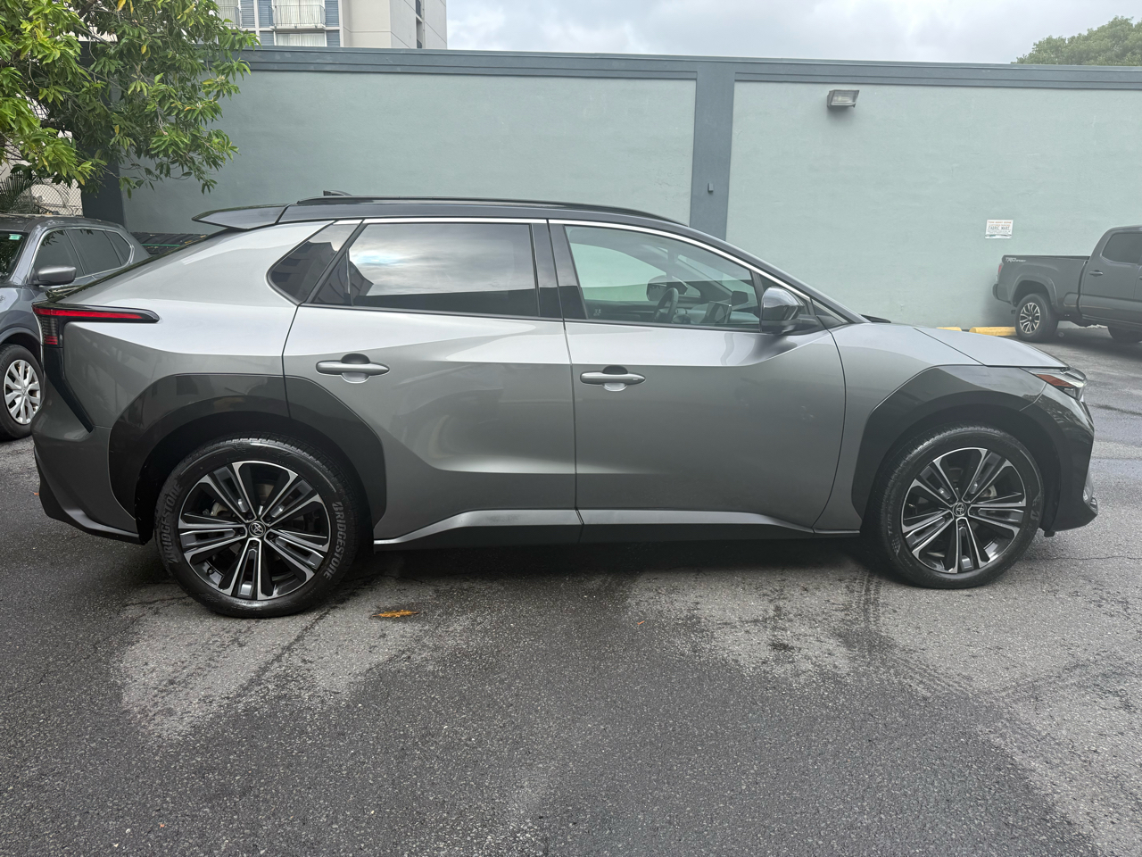 Toyota BZ4X Limited AWD (Natl) 2023