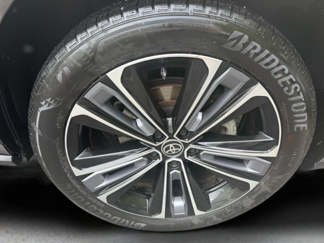 Toyota BZ4X Limited AWD (Natl) 2023