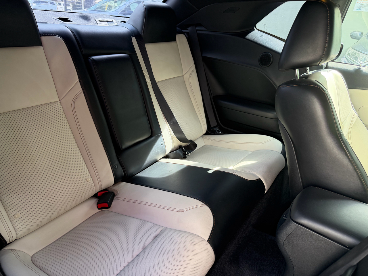 Dodge Challenger 2dr Cpe R/T Plus 2015