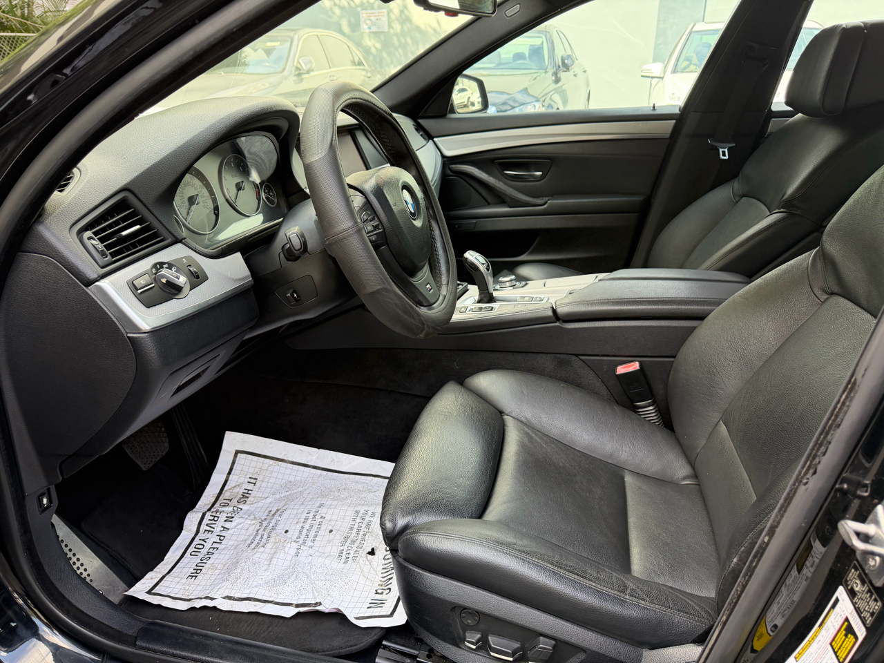 BMW 5 Series 4dr Sdn 550i RWD 2011