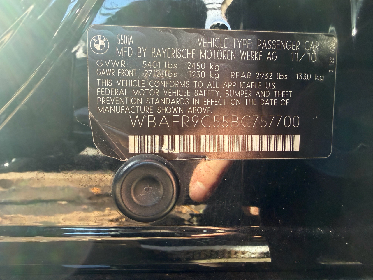 BMW 5 Series 4dr Sdn 550i RWD 2011