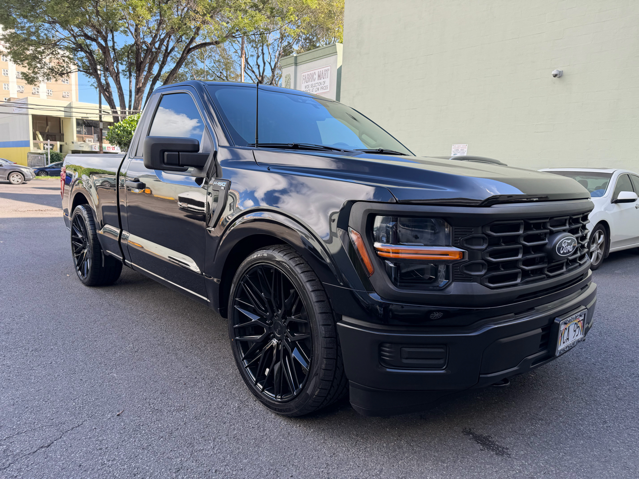 Ford F-150 4WD Reg Cab 122.5" XL 2025